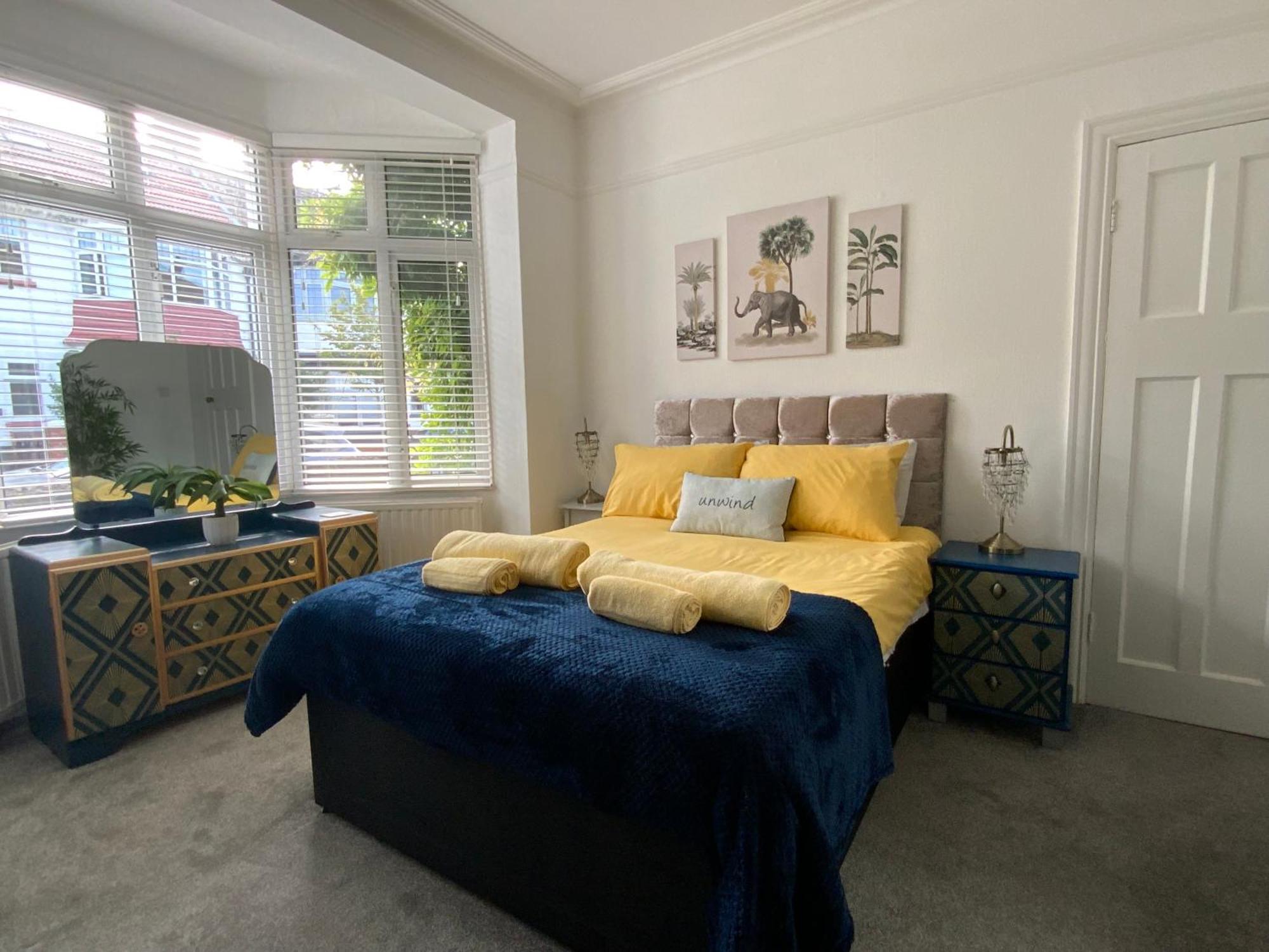 Right By Leigh Broadway Private Garden Large Ground Fl Apt Сътън он Сий Екстериор снимка
