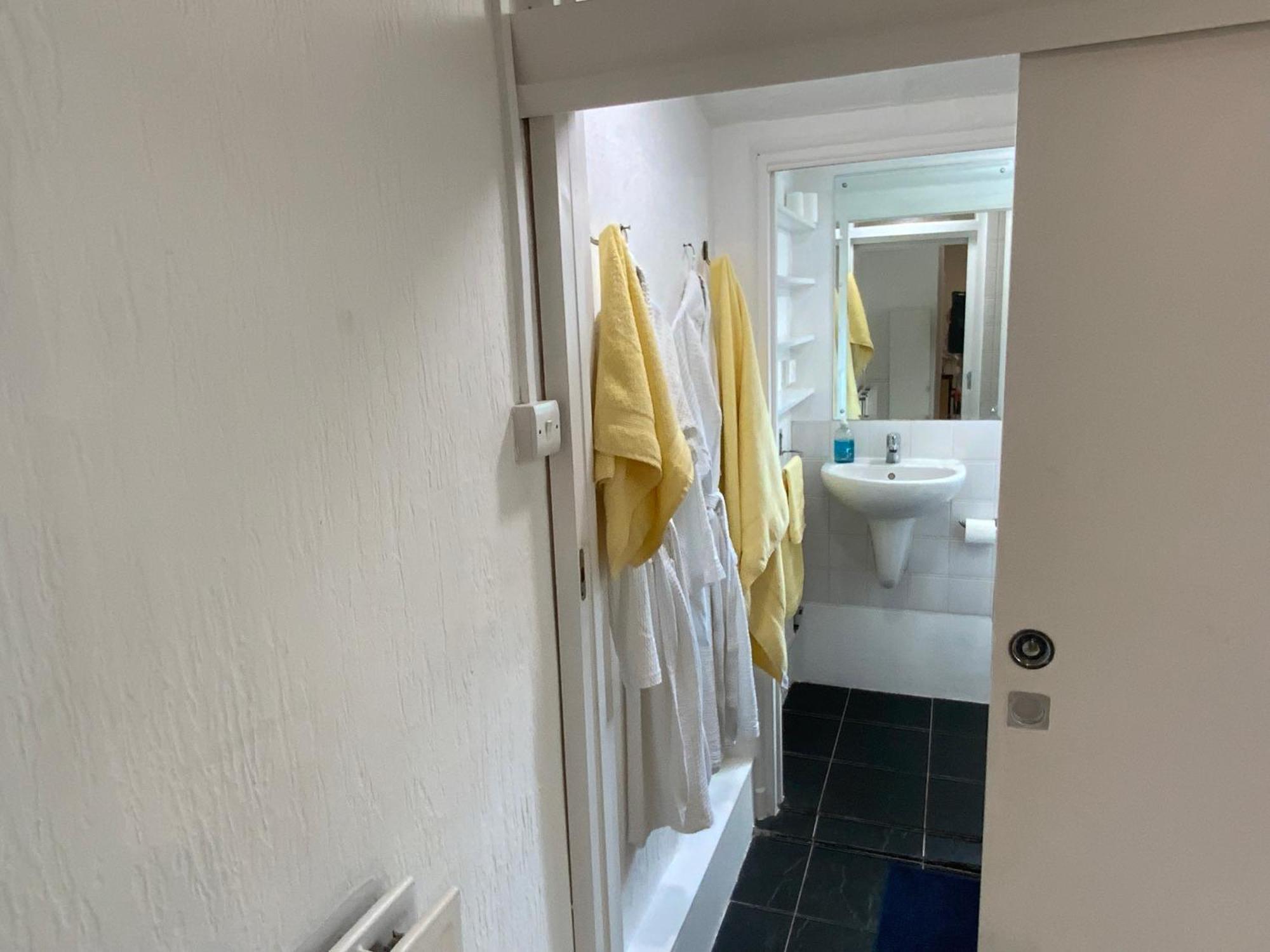 Right By Leigh Broadway Private Garden Large Ground Fl Apt Сътън он Сий Екстериор снимка